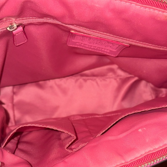 Coach Vintage Y2K Quilted Tote Bag: Rose Pink Signature, Patent Leather Trim - Picture 7 of 16